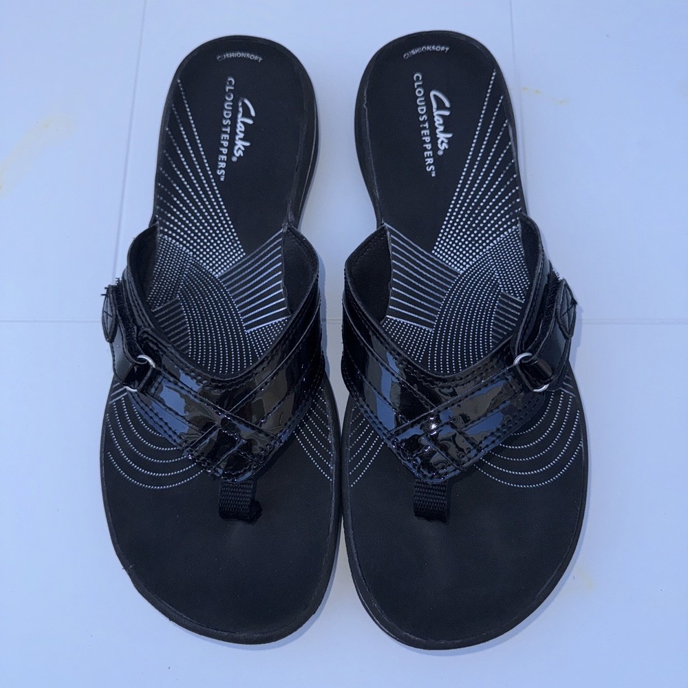 CLARKS Women's Black Patent Cloudsteppers Breeze Sea Flip Flop Slip On Sandal 10 - Picture 2 of 7